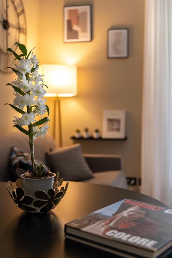 Palazzo Nana Suites & Apartments Νάπολη Εξωτερικό φωτογραφία